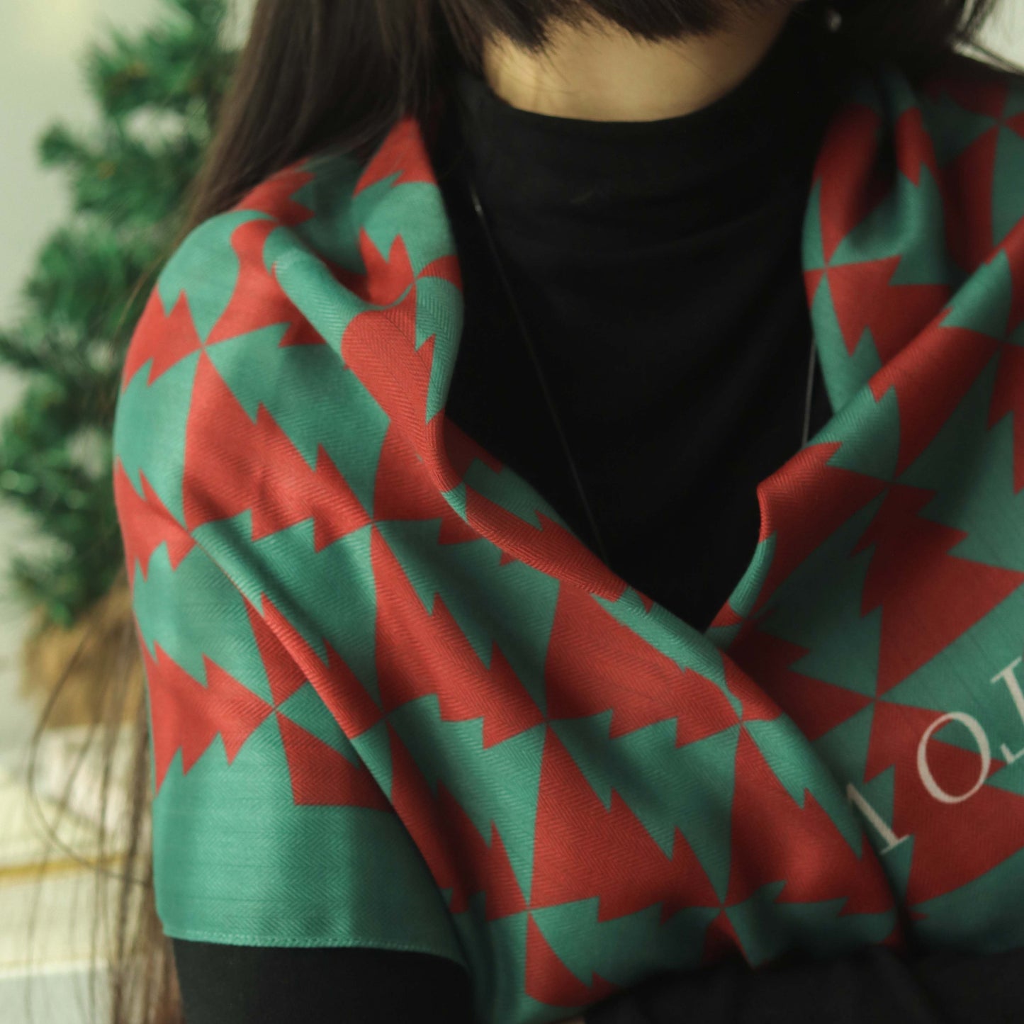 Agapass Velvet Scarf