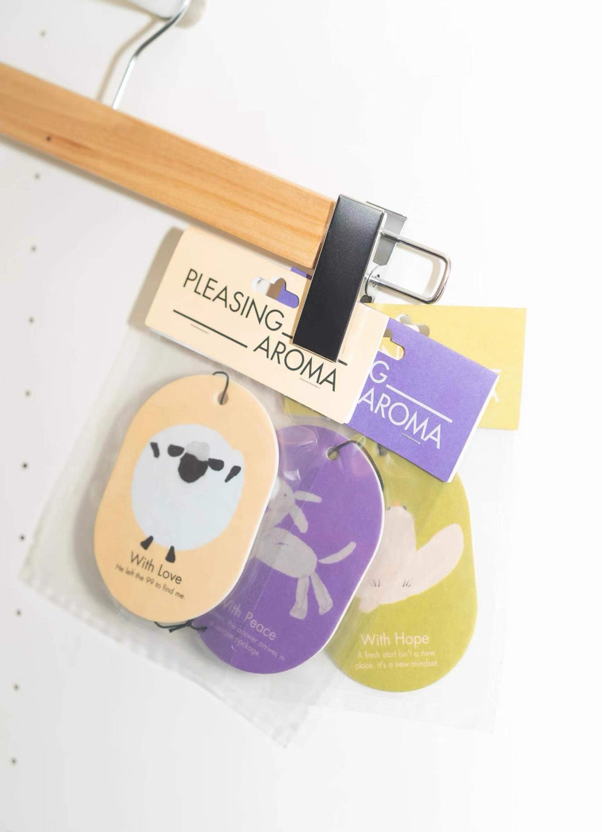 VM Scented Paper Charms